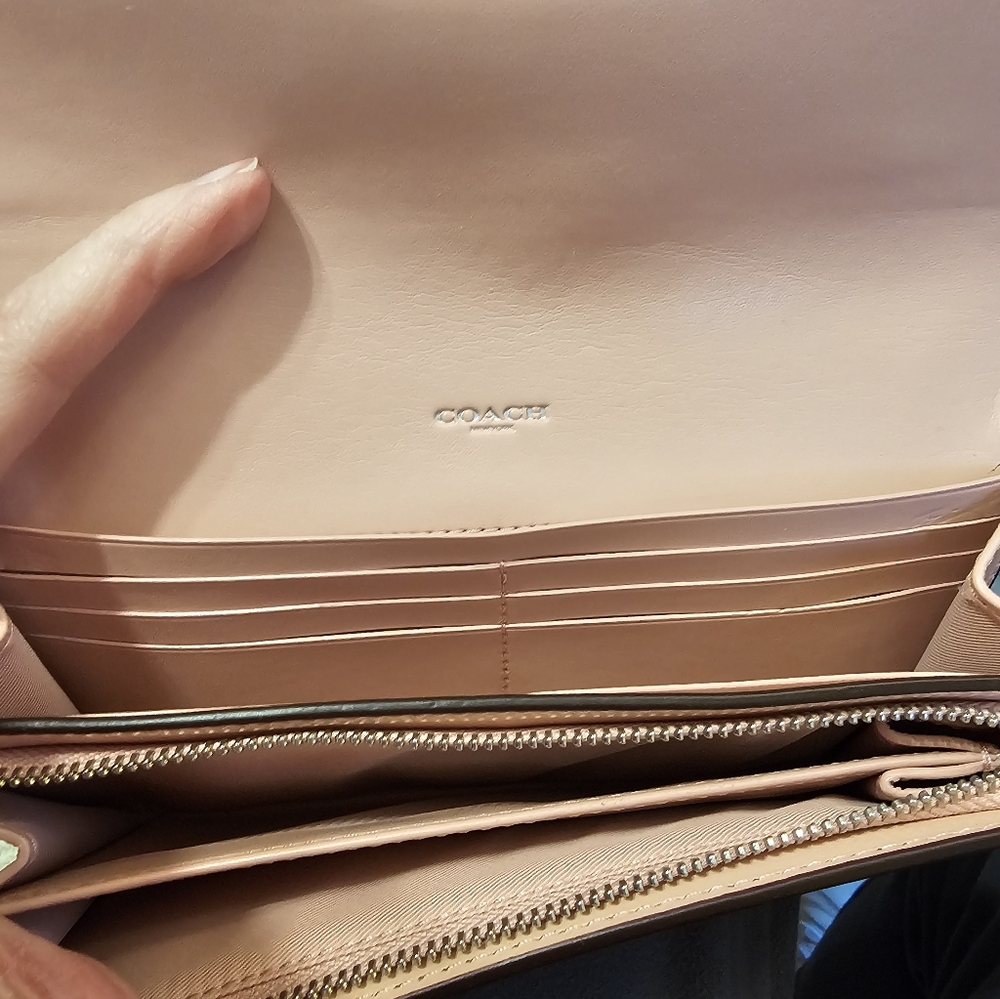 Coach Tote And Wallet - Picture 14 of 15